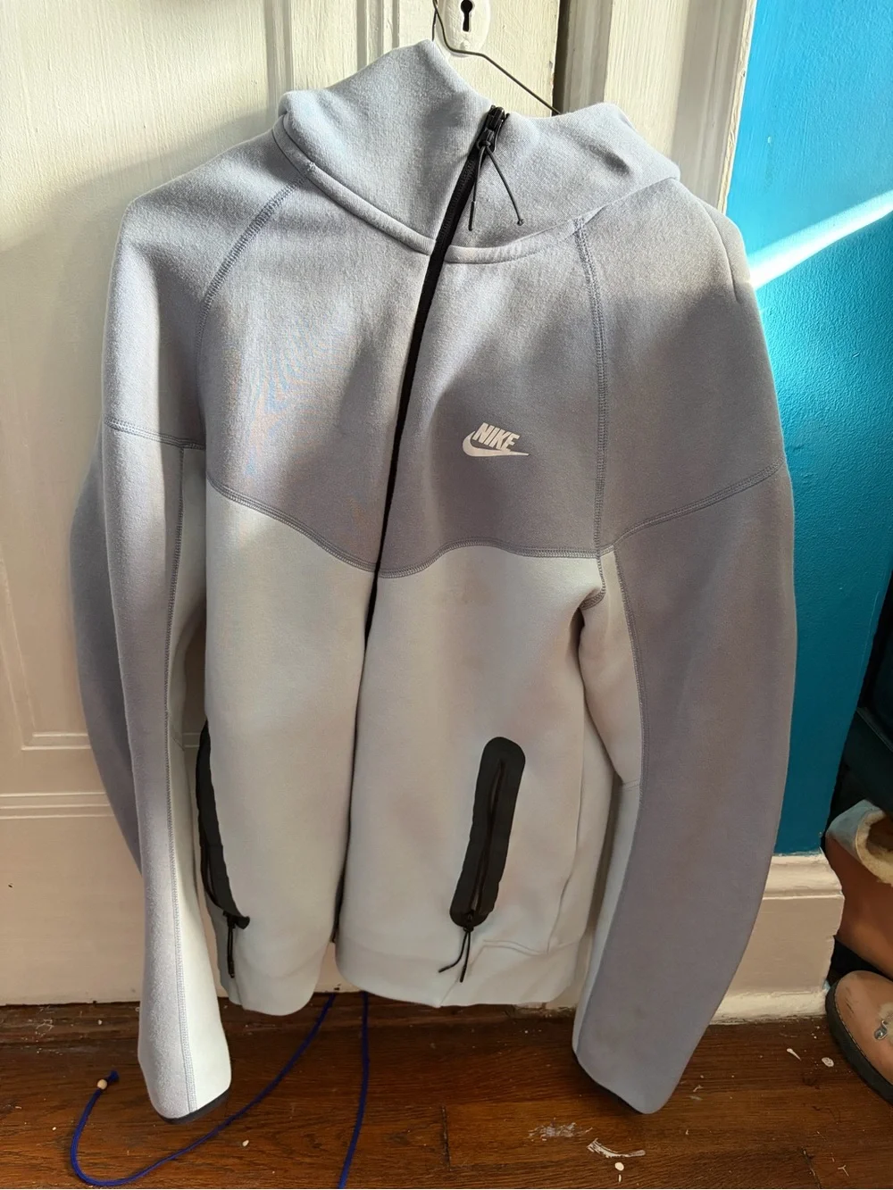 Nike Men's Two-Tone Light Gray and Pale Blue Zip-Up Sweater